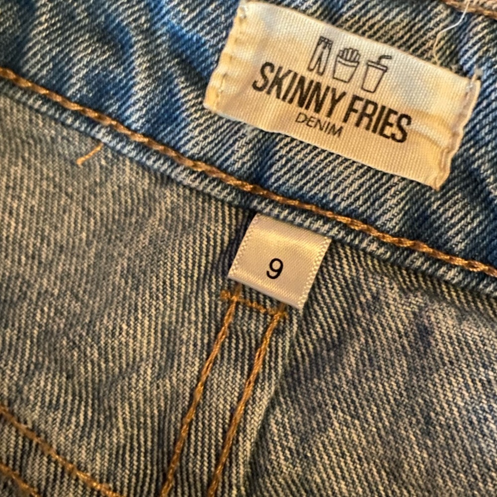 High Rise Wide Leg Jeans from the brand Skinny Fries Denim, Never worn